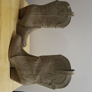 Girls cowboy boots
